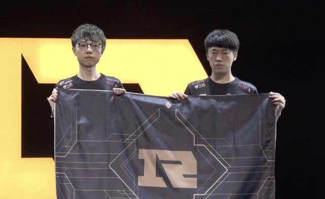 作立刻引出 作立刻引出