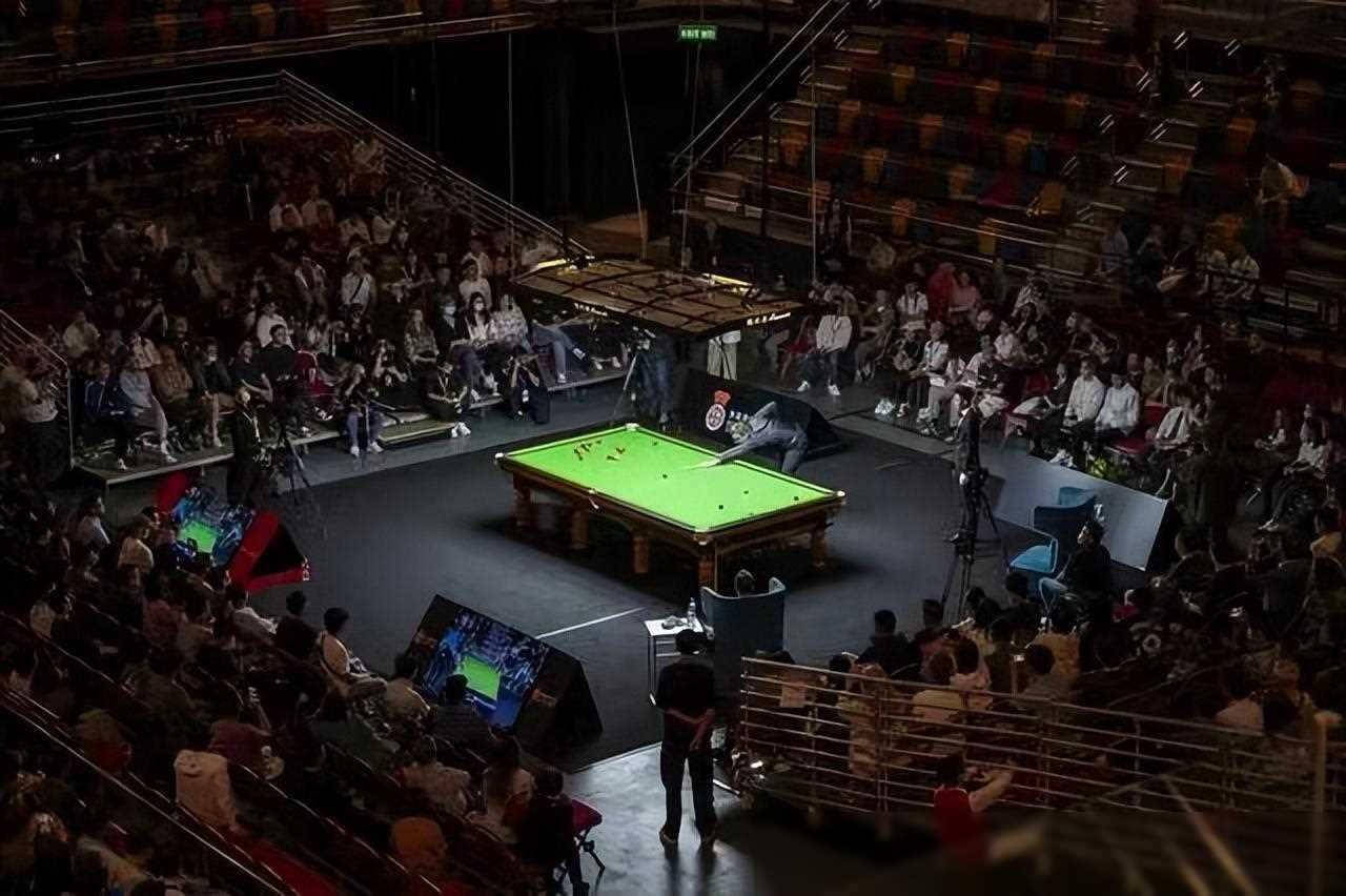 拉近了与球 拉近了与球